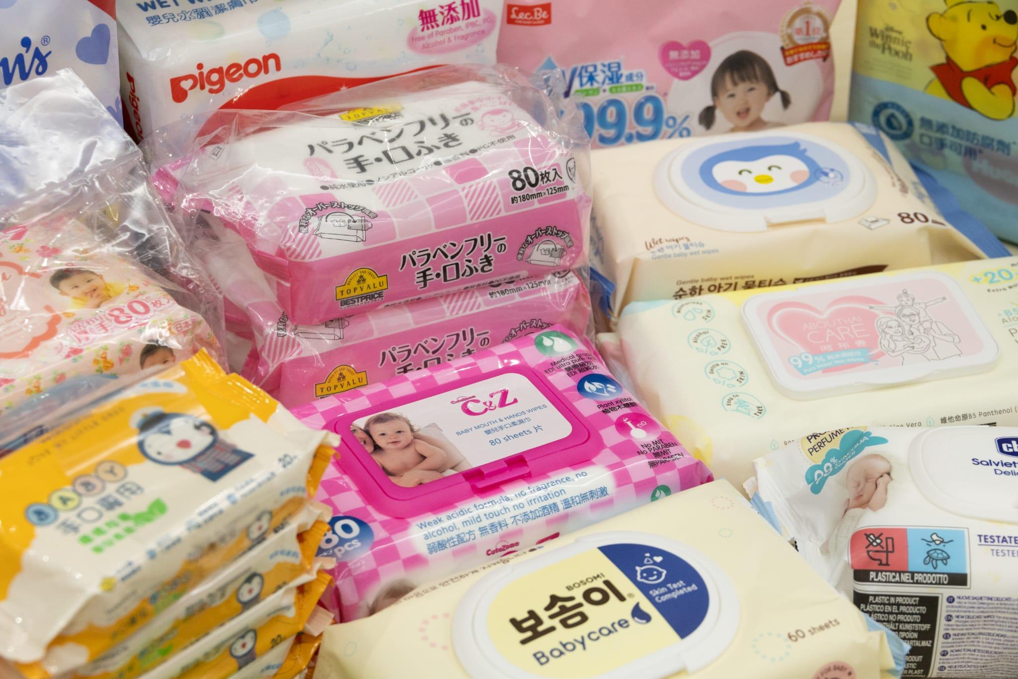 7款樣本沒有以中文或英文標示成分。(蘇文傑攝)