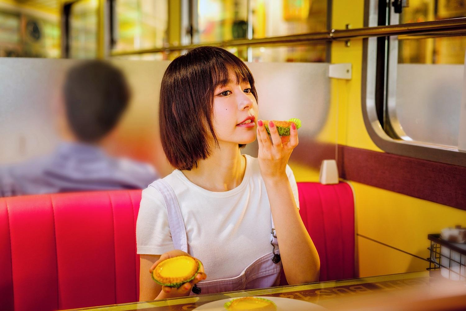 林明禎最愛去香港茶餐廳,必吃酥皮蛋撻。