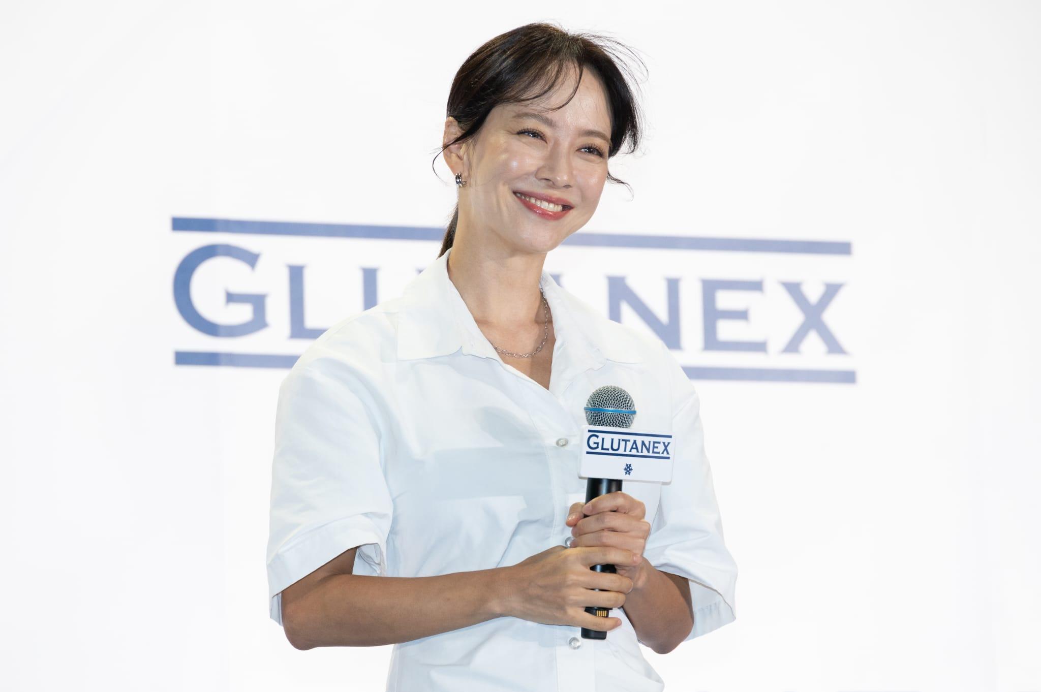 宋智孝現身中環PMQ,獲代言的美容品牌舉行大型粉絲見面會。