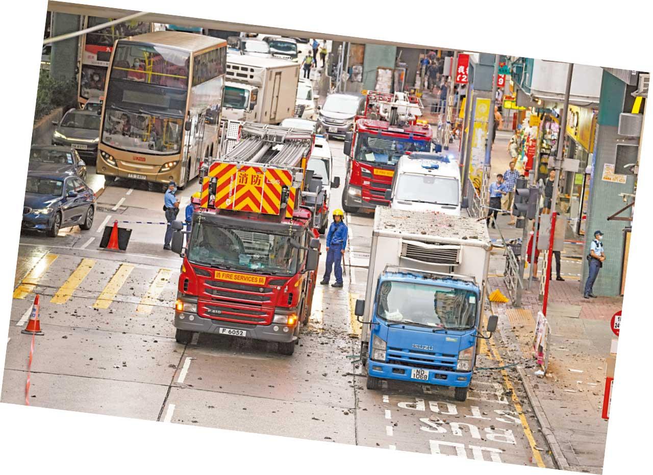 旺角道石屎脫落