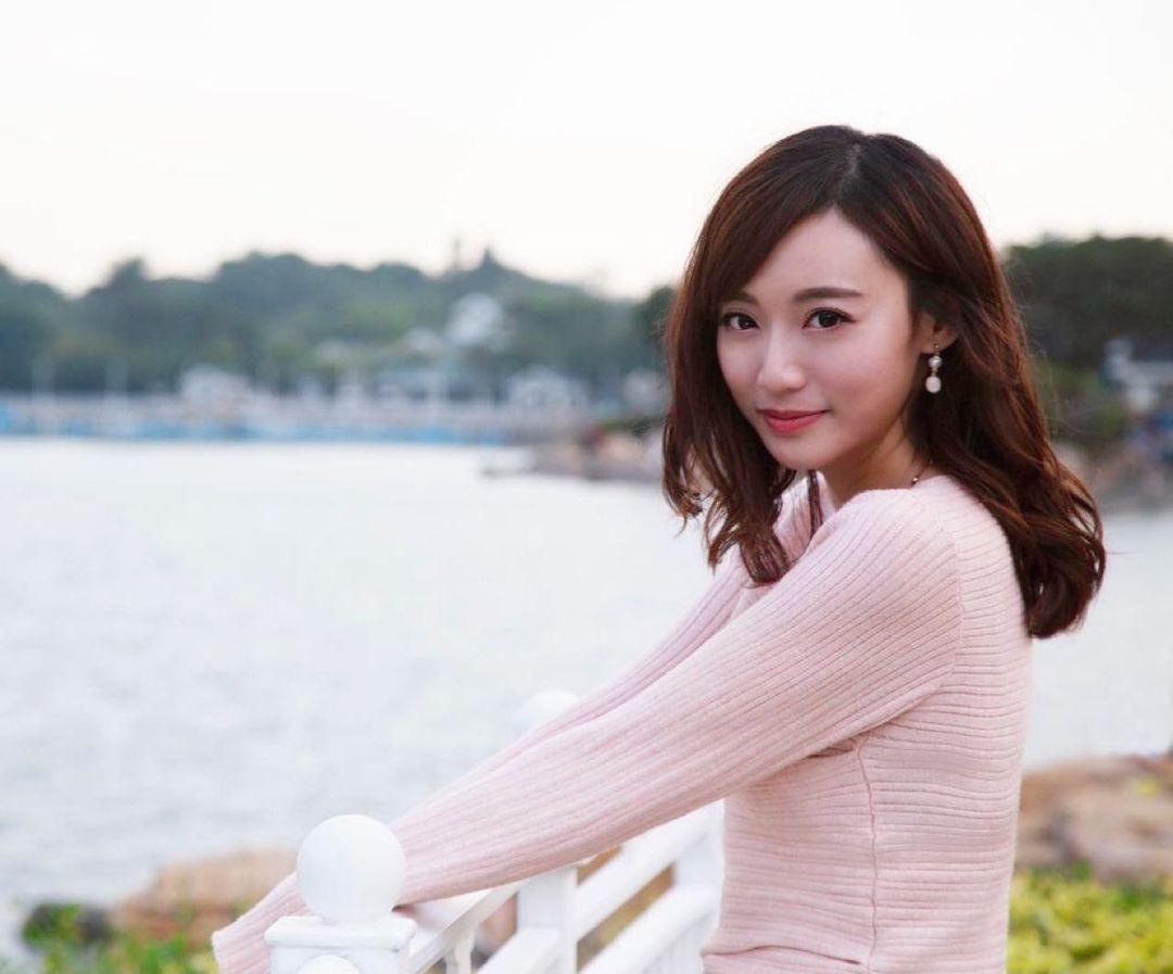 周可茵因為報導颱風「山竹」襲港消息而獲留意。(周可茵IG)