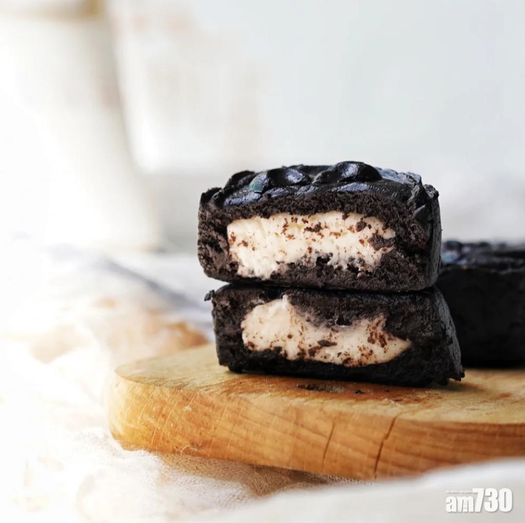 月餅食譜|只需要兩種食材便可製作脆皮朱古力月餅。