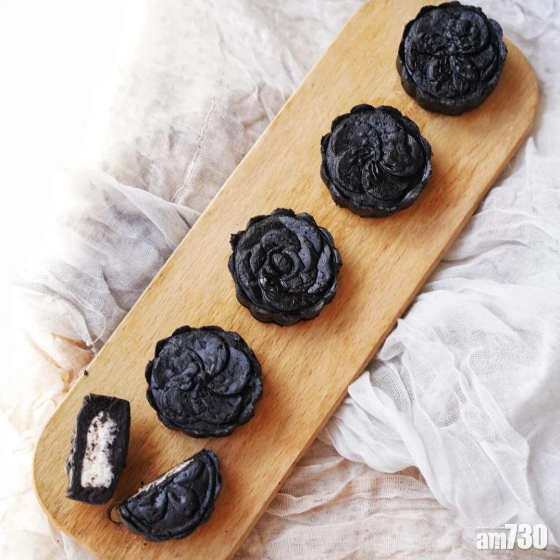 月餅食譜|使用一些特色的模具可令其月餅更好看。