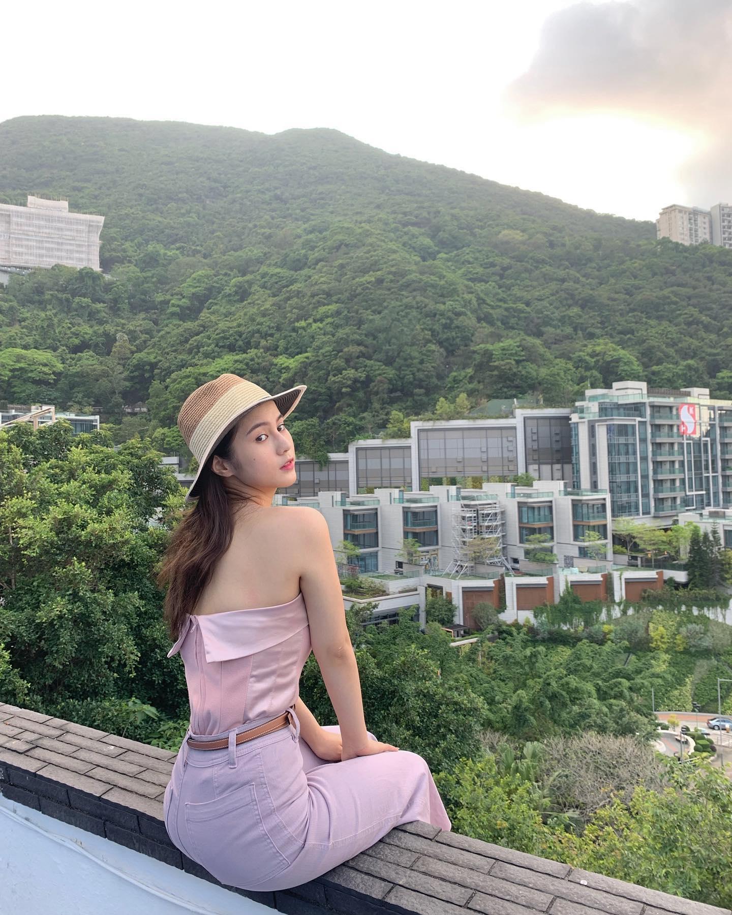 鄧月平否認與劉馬車拍拖。(鄧月平FB)