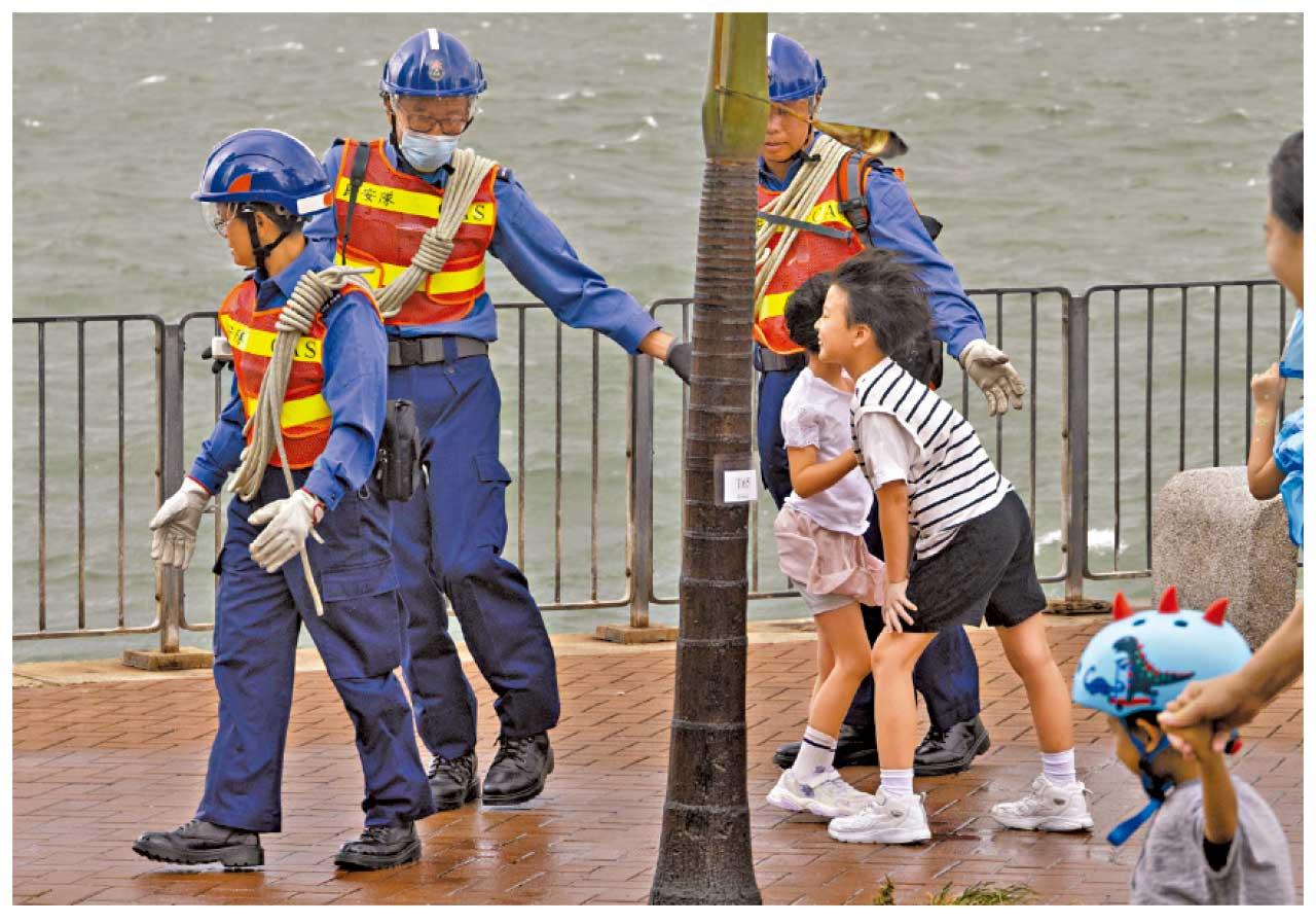 颱風泰利 8號風球