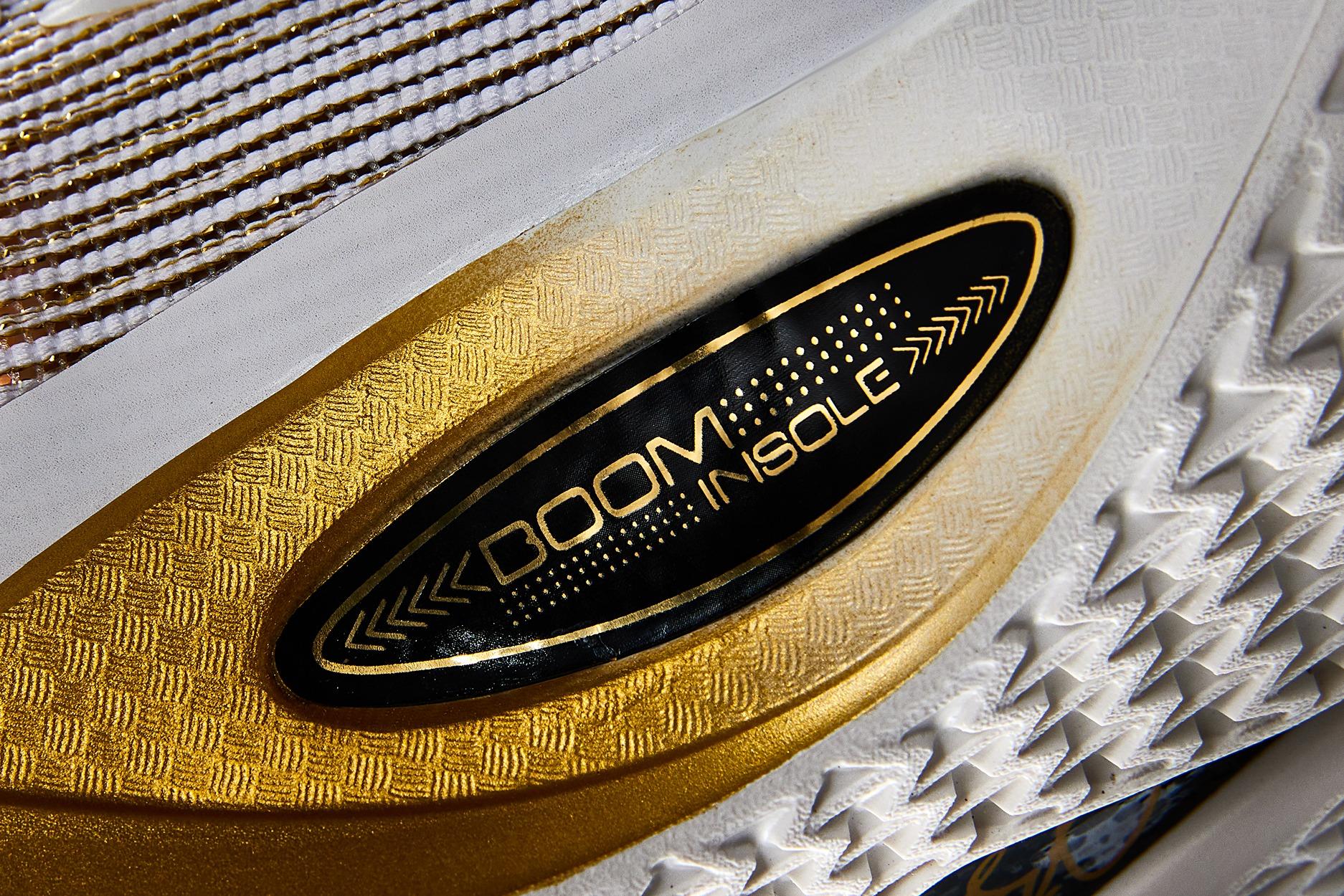 JIMMY BUTLER 1香港限定配色「逐輝—白金」