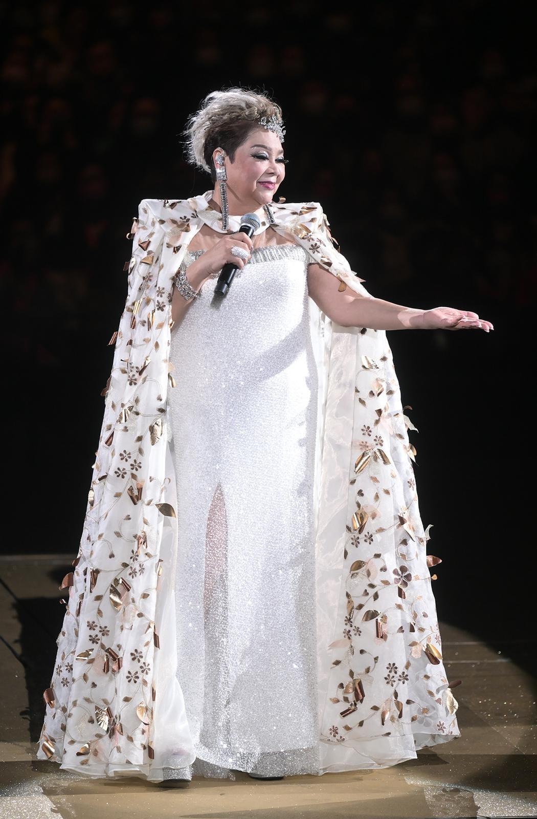 肥媽Maria Cordero早前個唱造型。