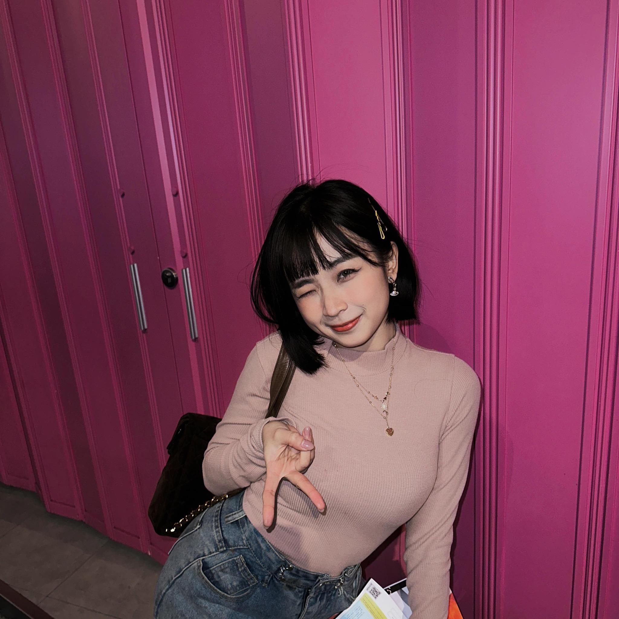 嘉盈推出首本圖文並茂散文集《KAYING’s Wordings》