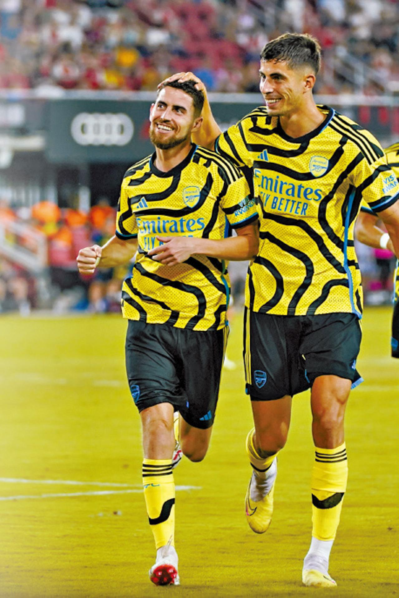 夏維斯 佐真奴 阿仙奴