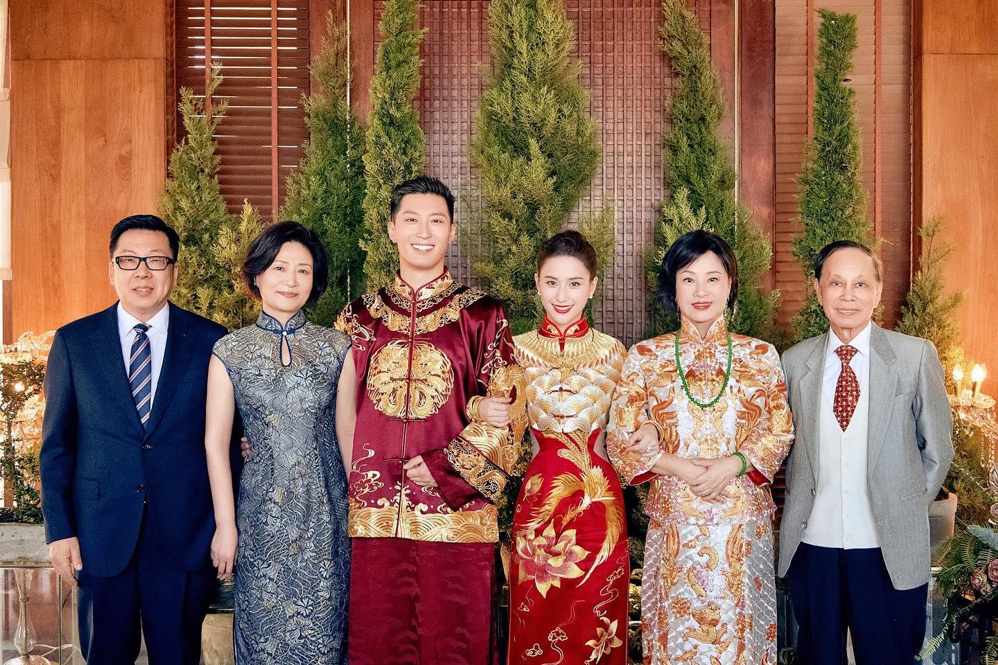 何超蓮與竇驍2023年4月18日在峇里島結婚。(何超蓮FB)