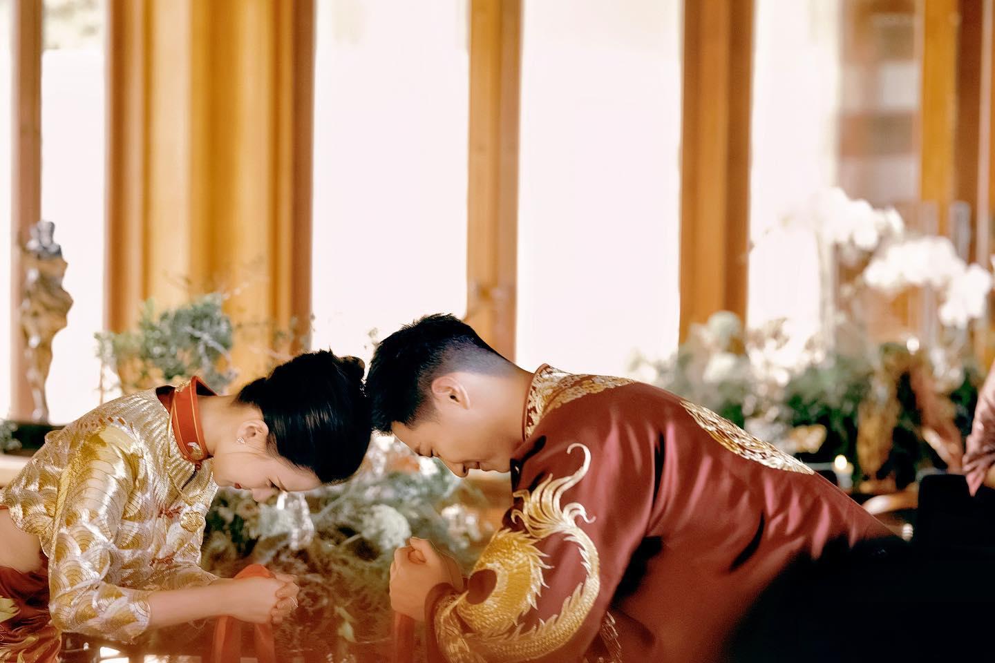 何超蓮與竇驍2023年4月18日在峇里島結婚。(何超蓮FB)