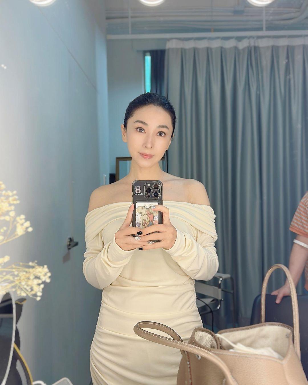 賈曉晨連出兩po嫌老公木獨。(賈曉晨IG)