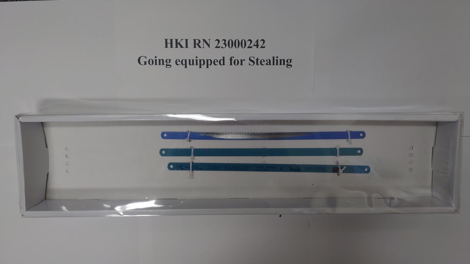 警拘2內地漢涉3宗爆竊案今提堂 檢鐡筆六角匙起回約值5萬手錶