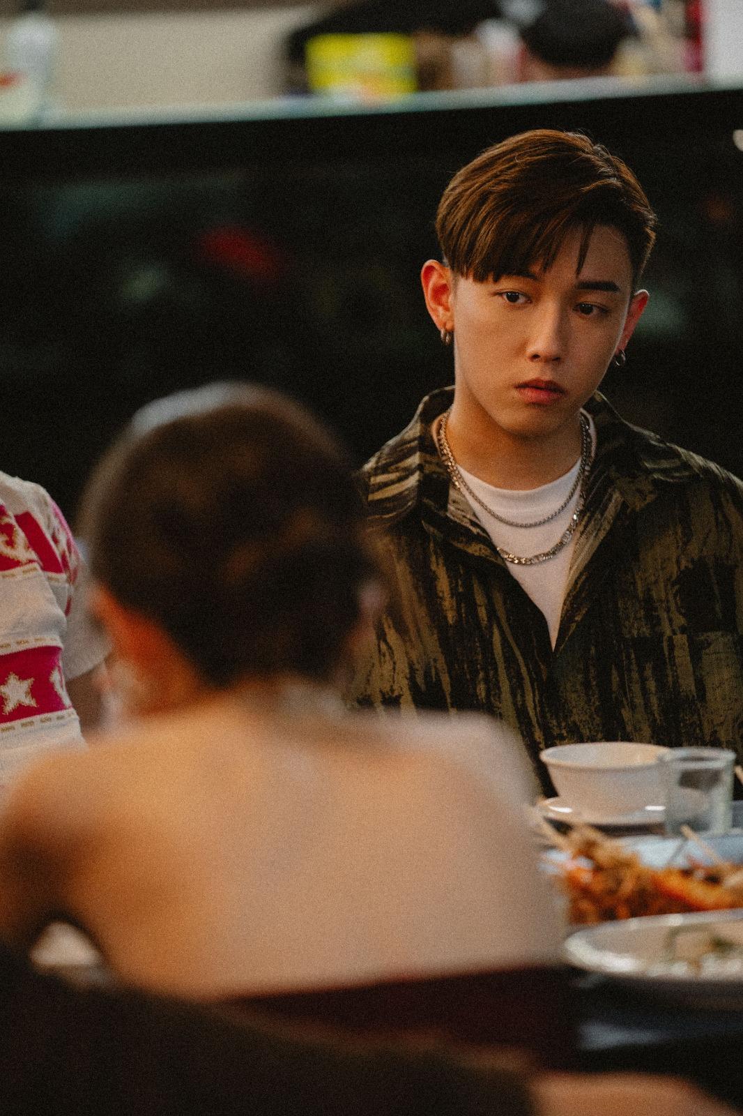 MC享受初次外地拍MV的經歷。