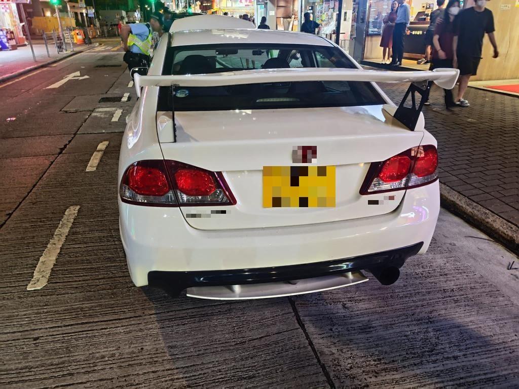 警打擊非法賽車及非法改裝拖走11車 私家車超速逾倍被隱型戰車截停