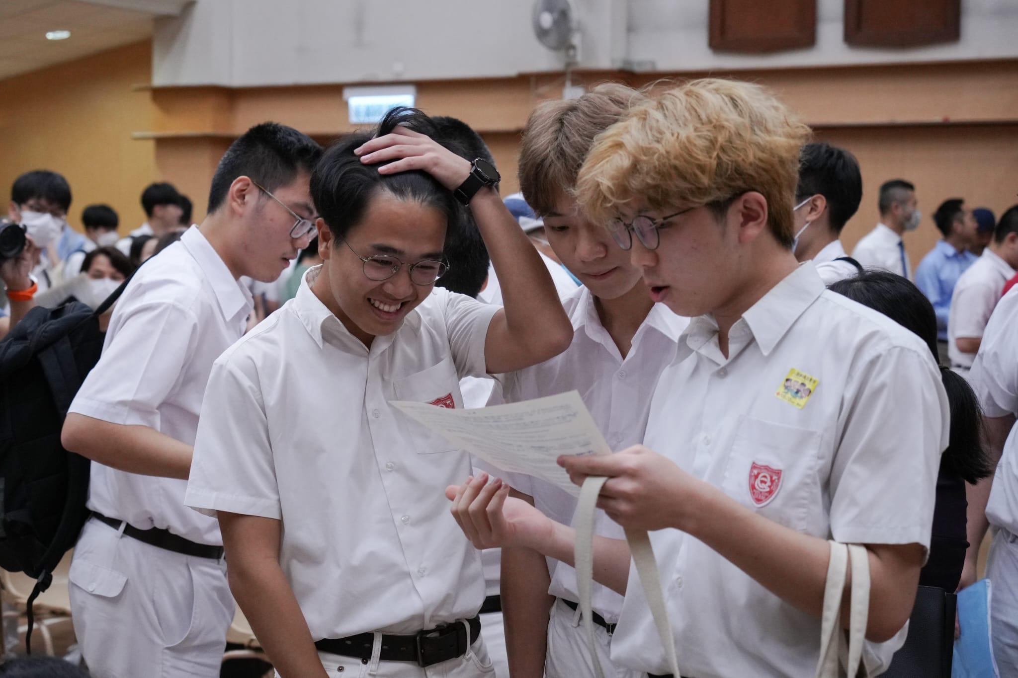 皇仁書院今年事隔一年後再誕生狀元。(李睿哲攝)