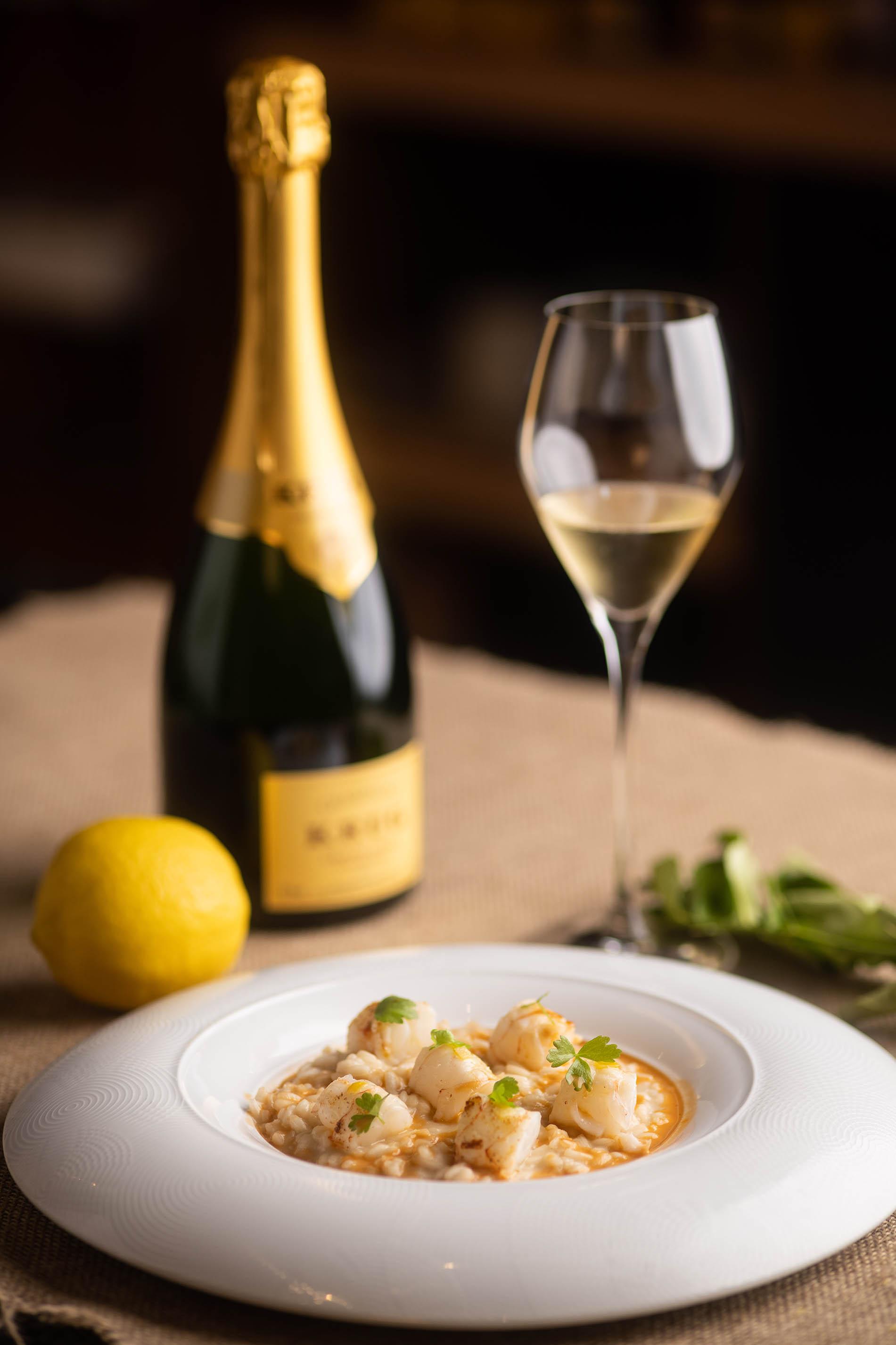 8 ½ Otto e Mezzo以海蝦燴飯配搭Krug Grande Cuvée,優雅的氣泡讓層次更豐富。