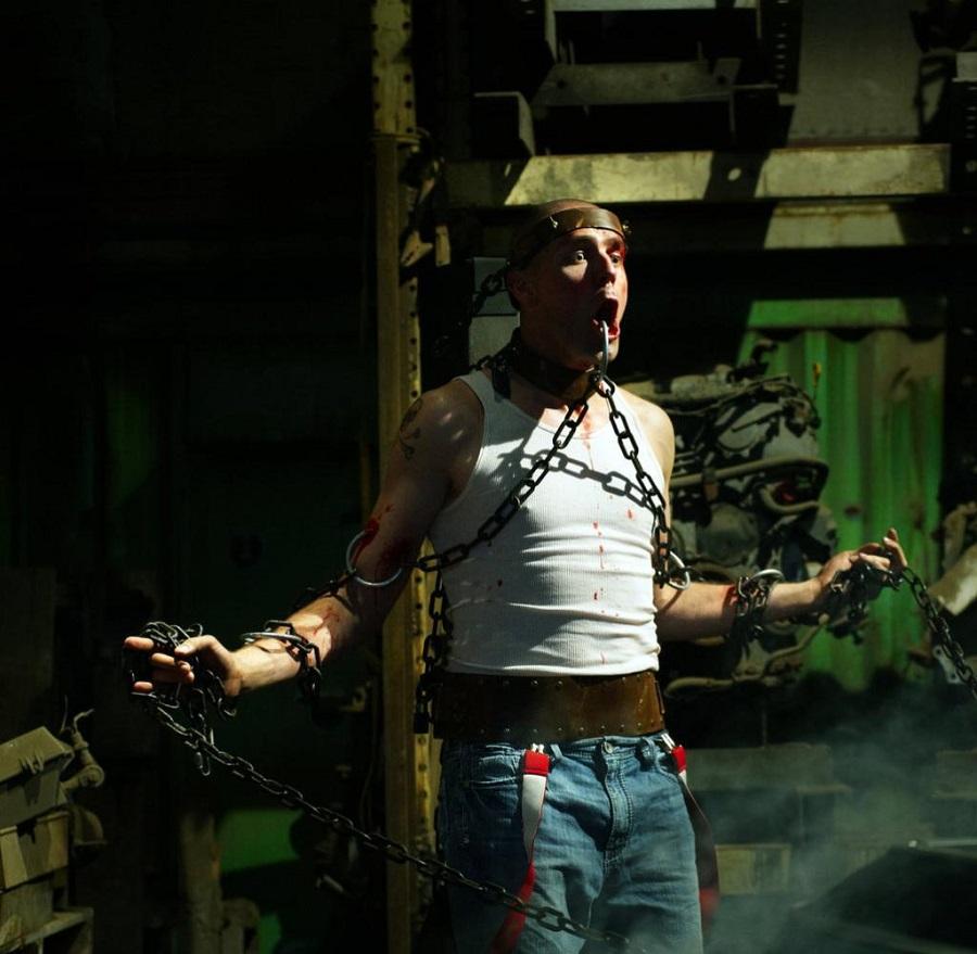 《恐懼鬥室》第10集首發海報 吸眼酷刑血壓升級