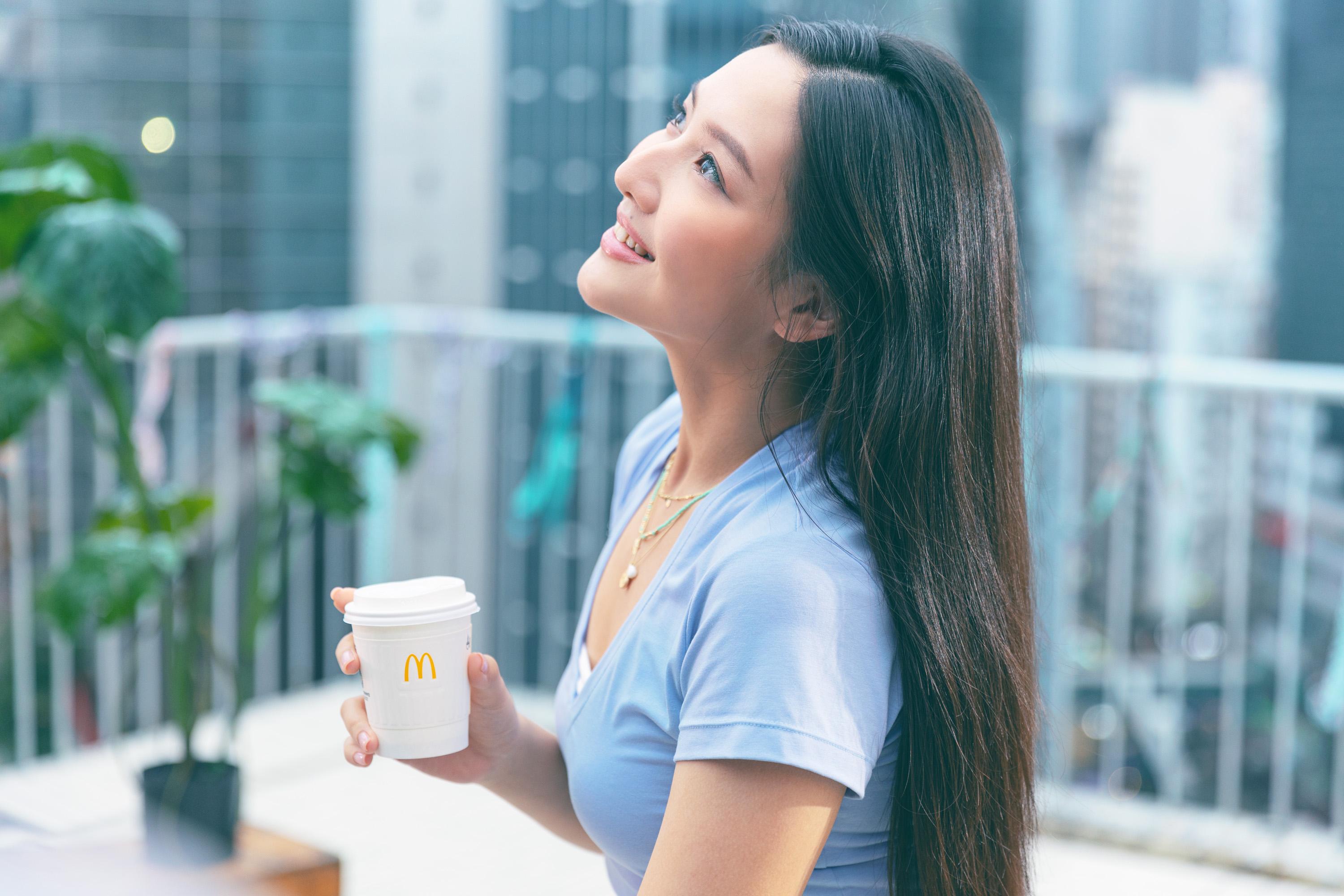 今次麥當勞更找來新生代女神譚旻萱Mandy演唱宣傳短片主題曲。