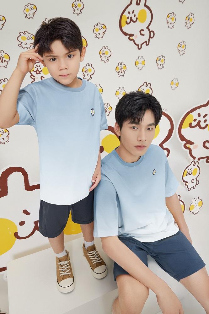 除了簡約可愛的白色阿Bun印花T恤款式外,該系列還推出漸變色調之T裇單品,男童及男裝款式用上淺藍色,女童及女裝款式則用上粉紅色,設計獨特、質料舒適,非常適合今個暑假一家大小到處遊玩探索。