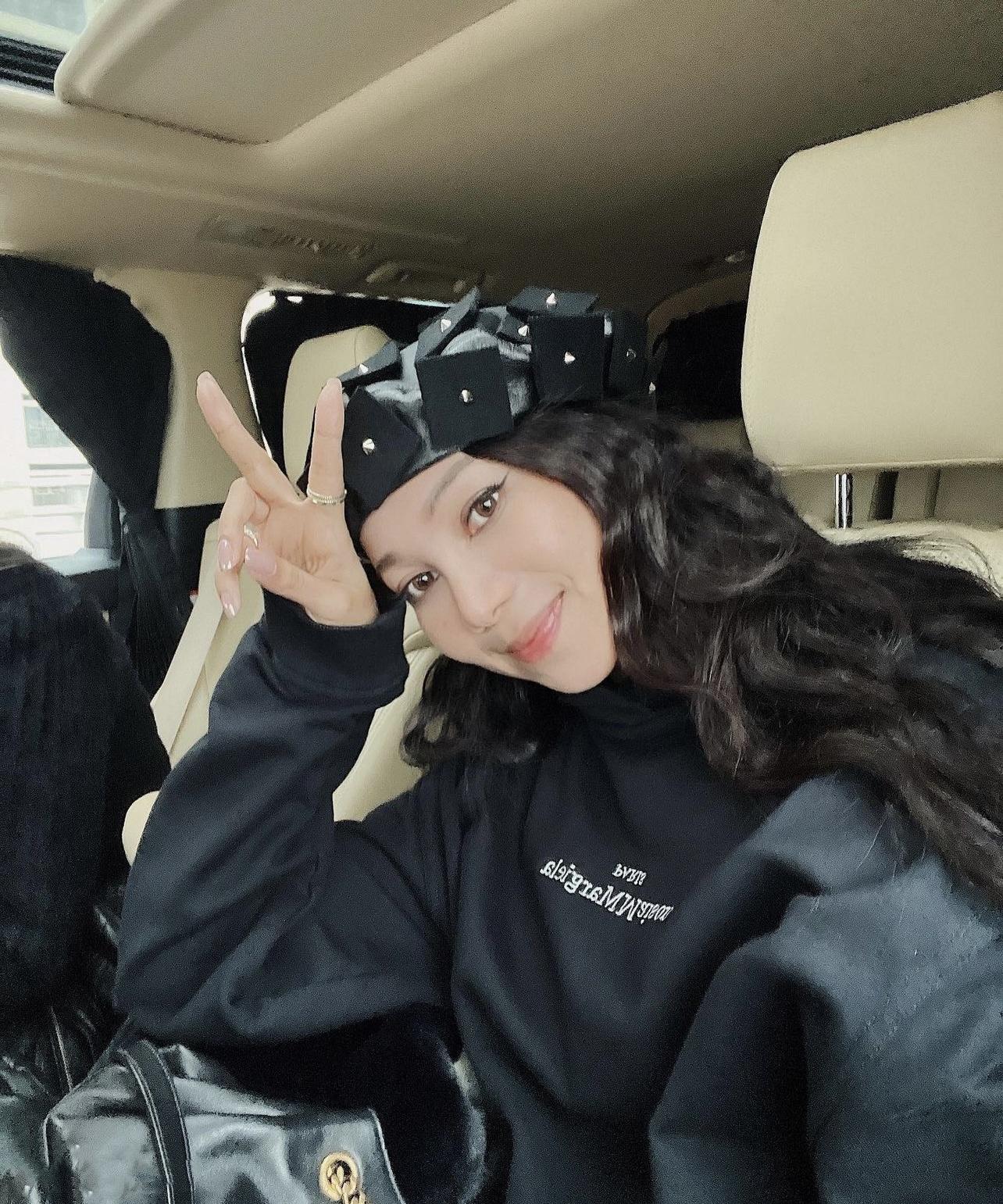 AGA一直對戀情保持低調。