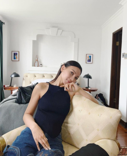 AGA於去年9月飛往英國探望家人和往不同國家旅行。