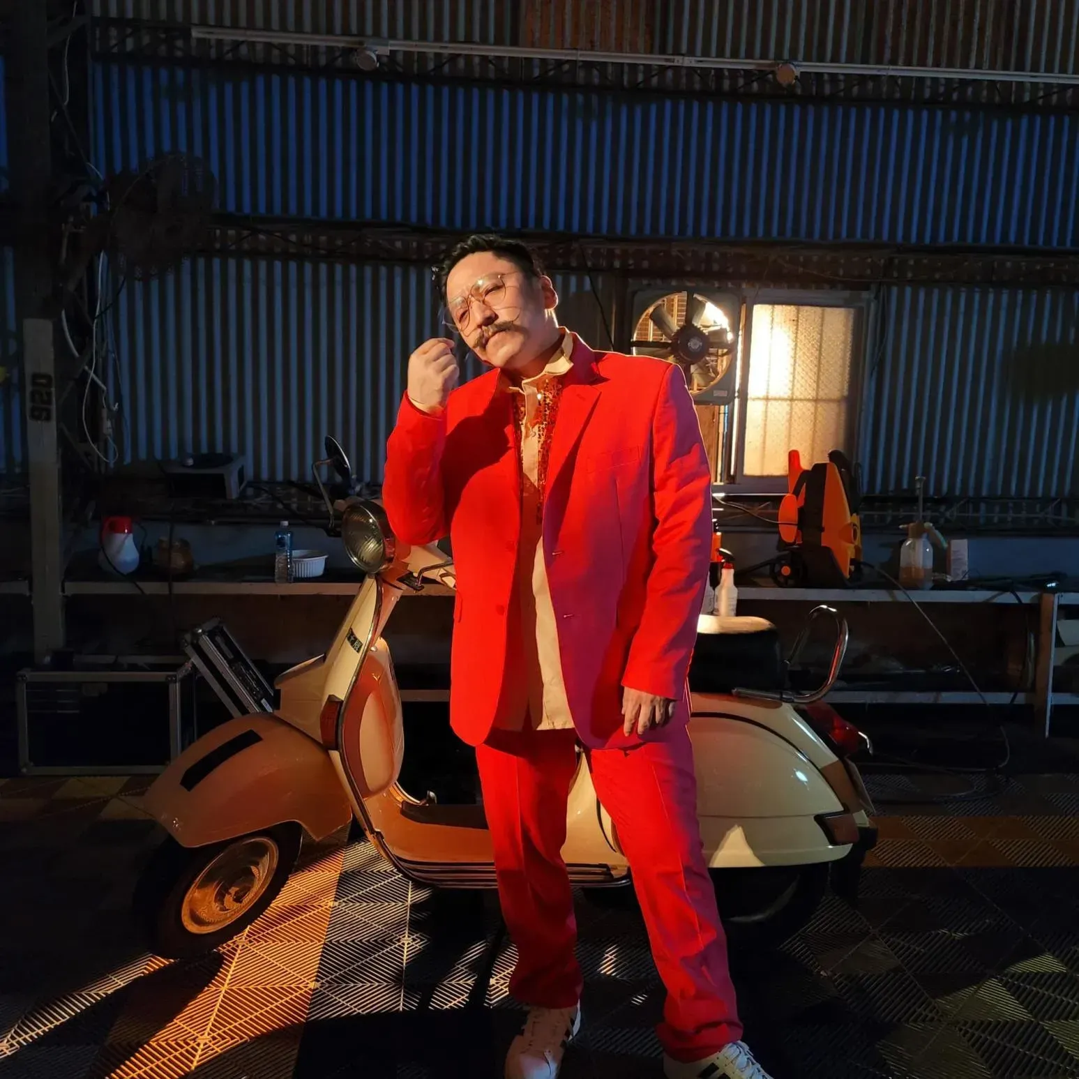 搭上這波metoo風波導演北村豐晴被爆出性騷醜聞,涉嫌在10年前執導電影《阿嬤的夢中情人》現場性騷擾女實習生