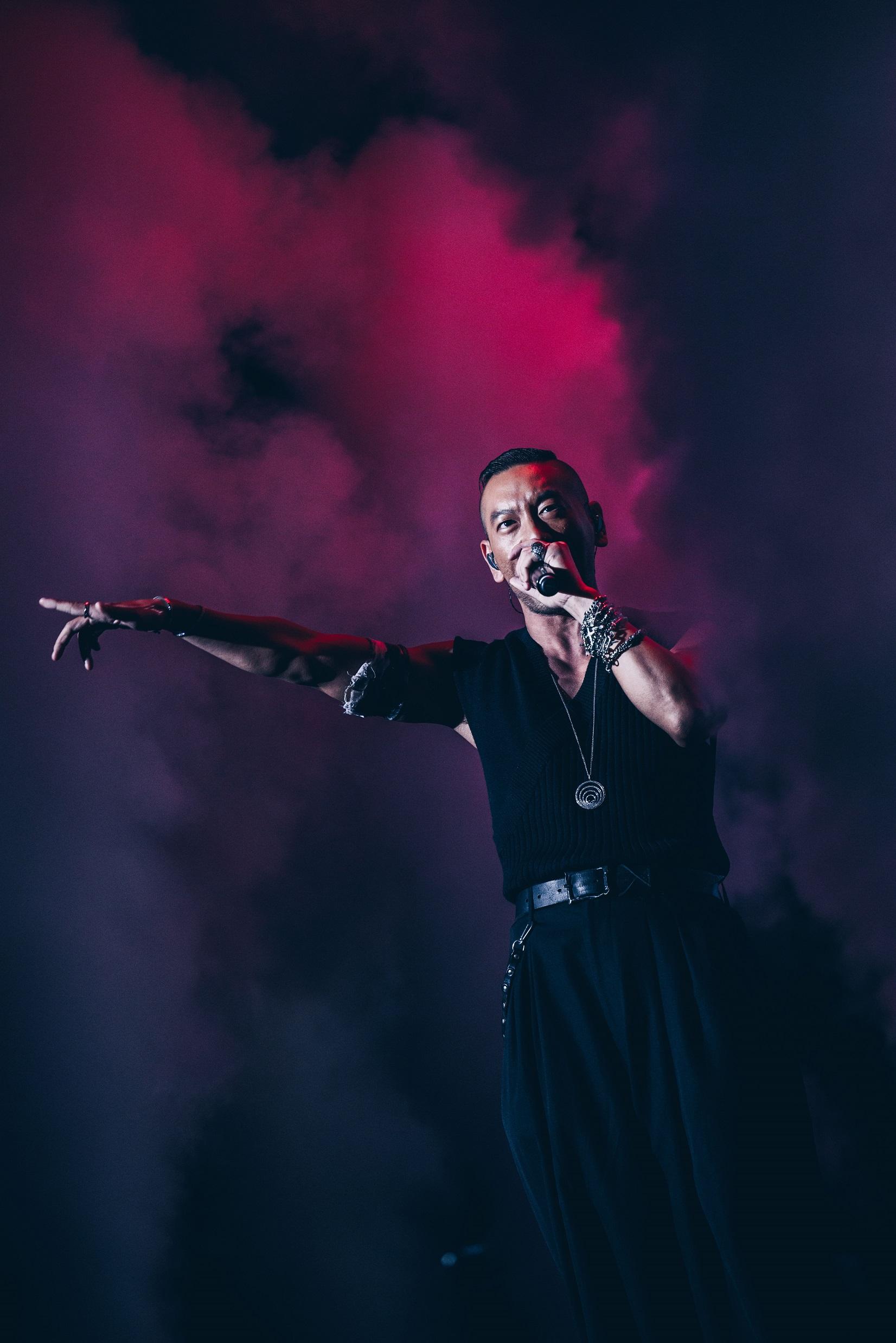 周國賢與麥浚龍首次合作開騷,舉行《852FES Awaken Music Endy Chow • Juno Mak》演唱會。