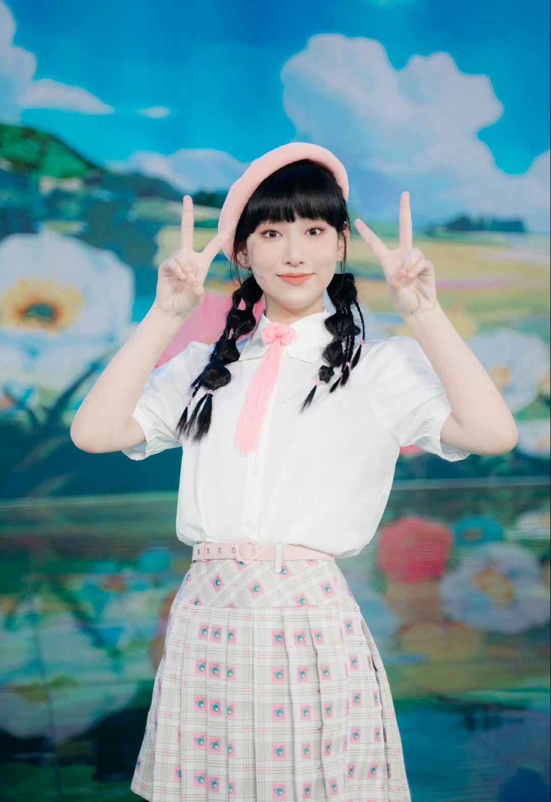 炎明熹憑節目《聲生不息》成功打開內地市場。