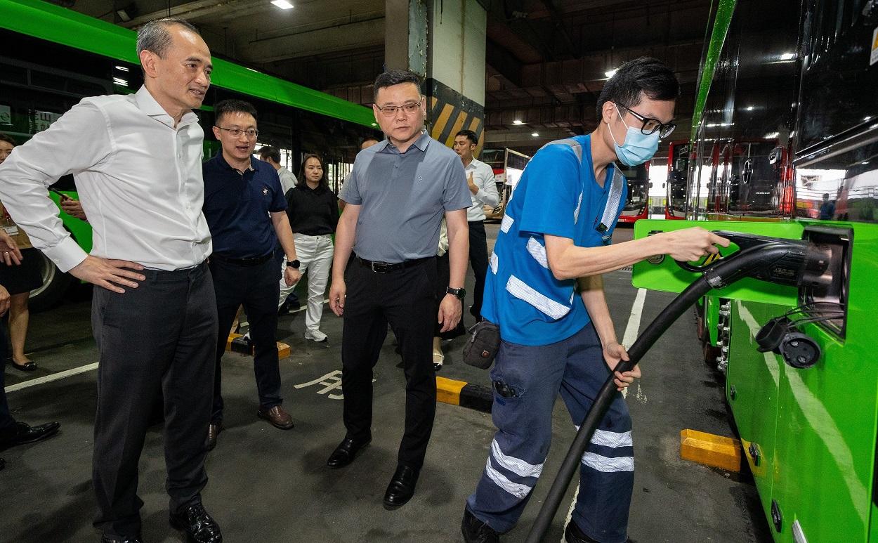 42部比亞迪純電動雙層巴士已交付 九巴料首部雙層電巴最快7月投入運作