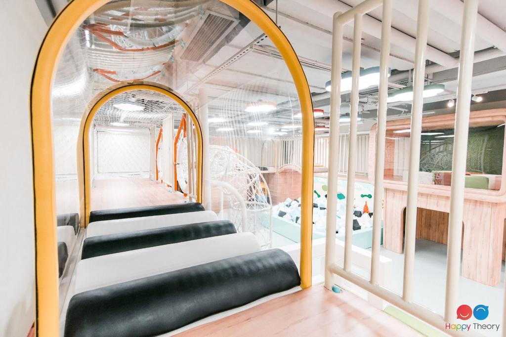 Happy Theory Playhouse兒童室內遊樂場佔地3,000呎,適合6個月嬰兒至9歲小朋友。