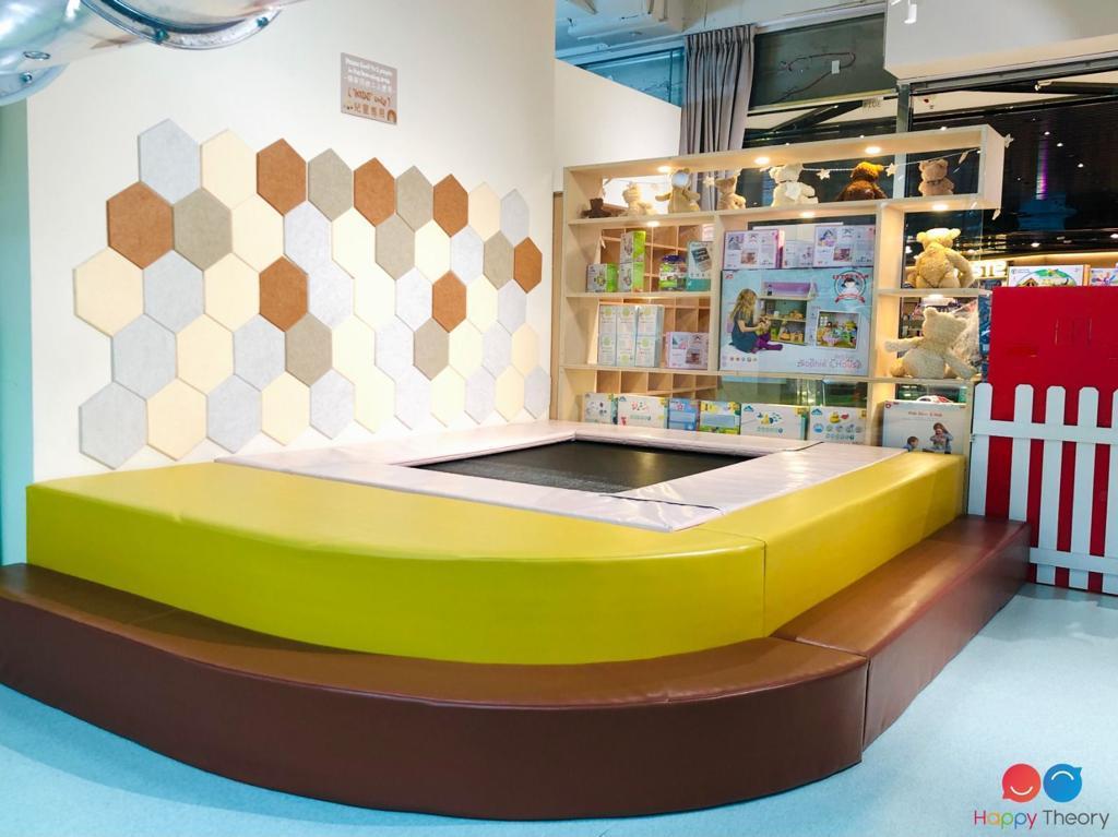 Happy Theory Playhouse兒童室內遊樂場佔地3,000呎,適合6個月嬰兒至9歲小朋友。