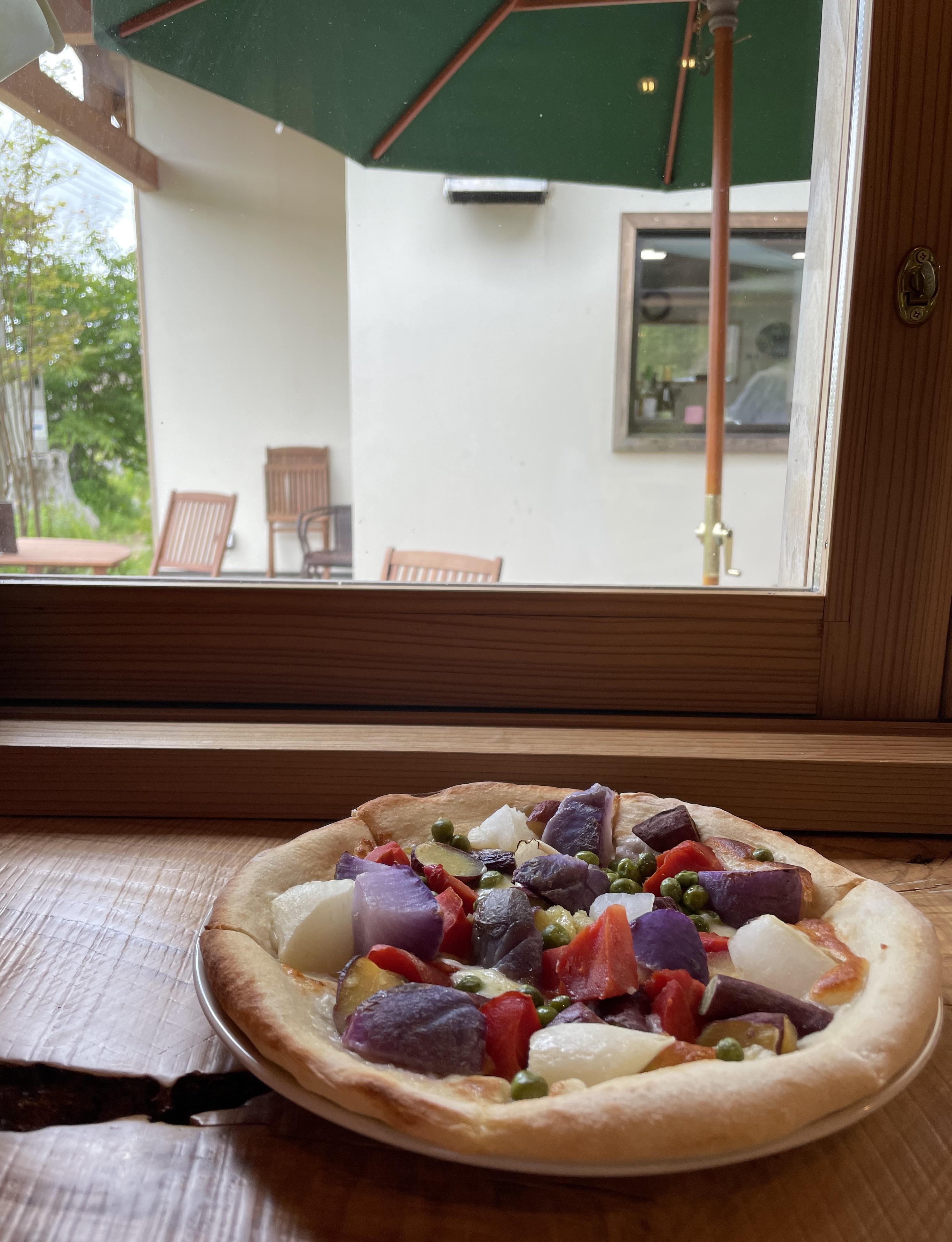 有機蔬菜Pizza (Set ¥1,800;單品 ¥1,500)