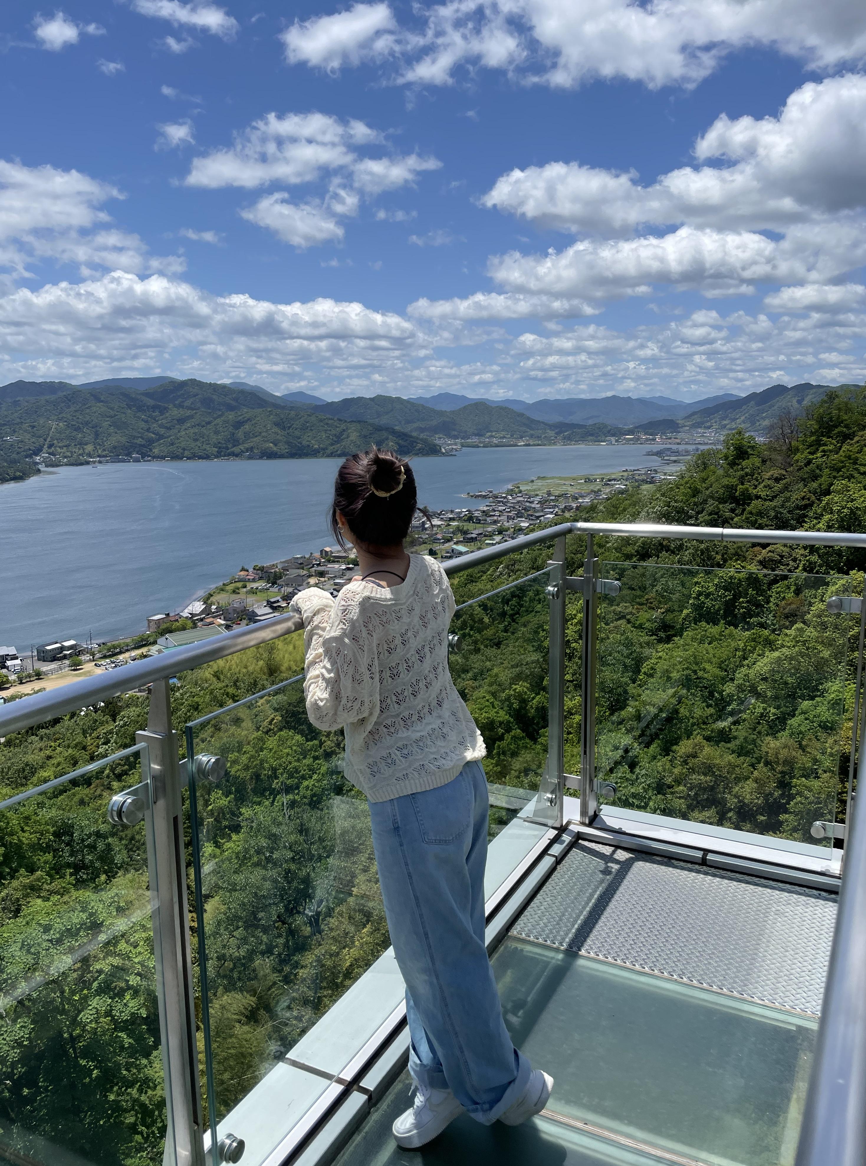 一定要走出長廊拍照!