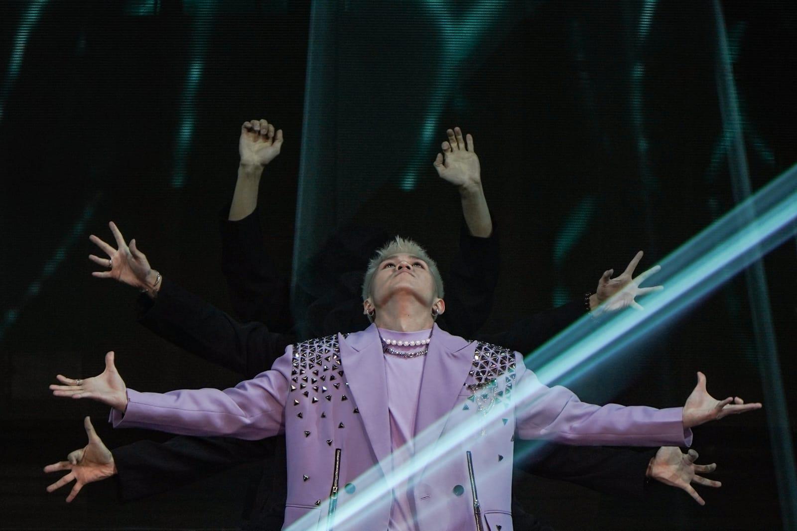 全民造星5總決賽Tsoul落力演出。 (李遁哲攝)