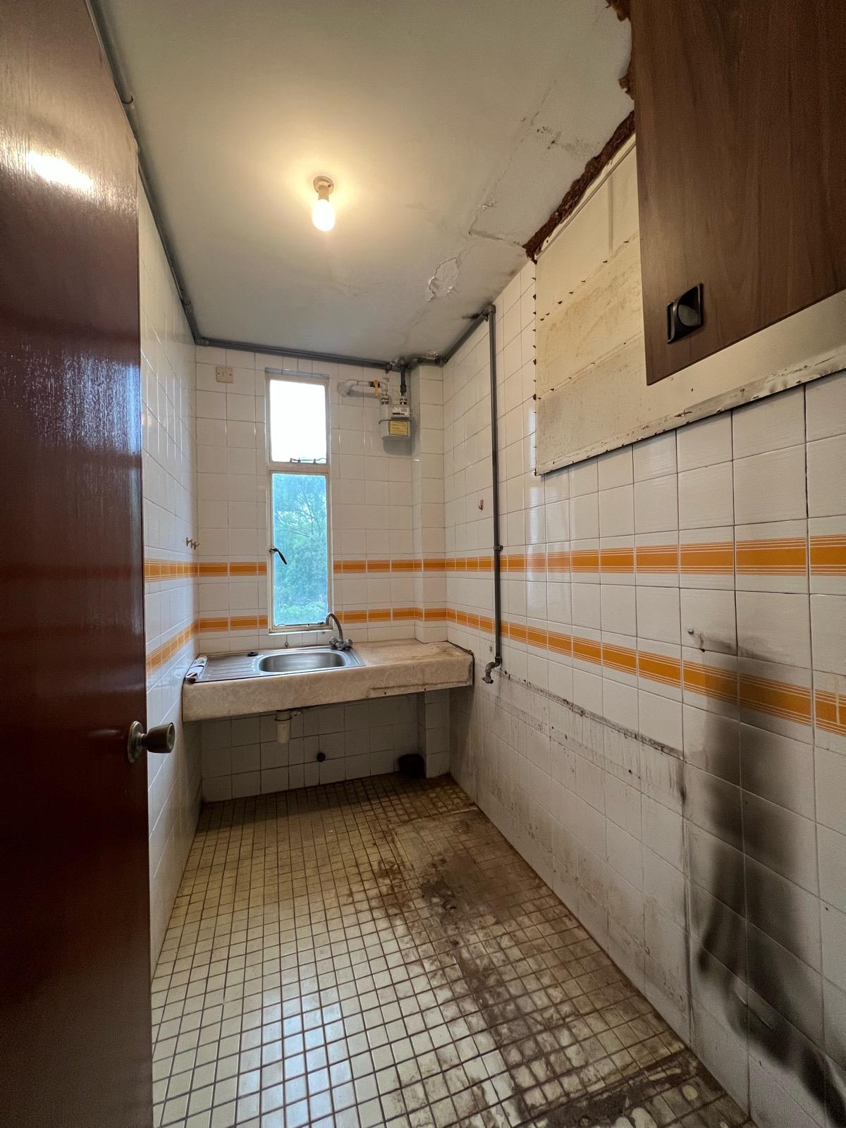 廚房面積十分闊落,景觀望開揚園景。