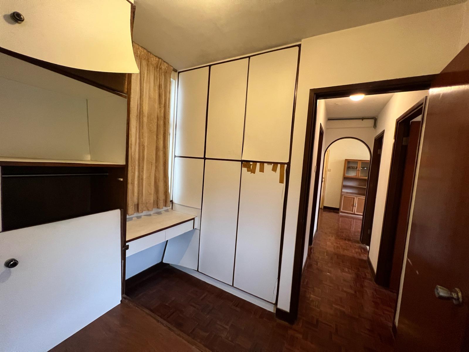 單位整體裝修殘舊,買入後需大肆裝修及翻新。