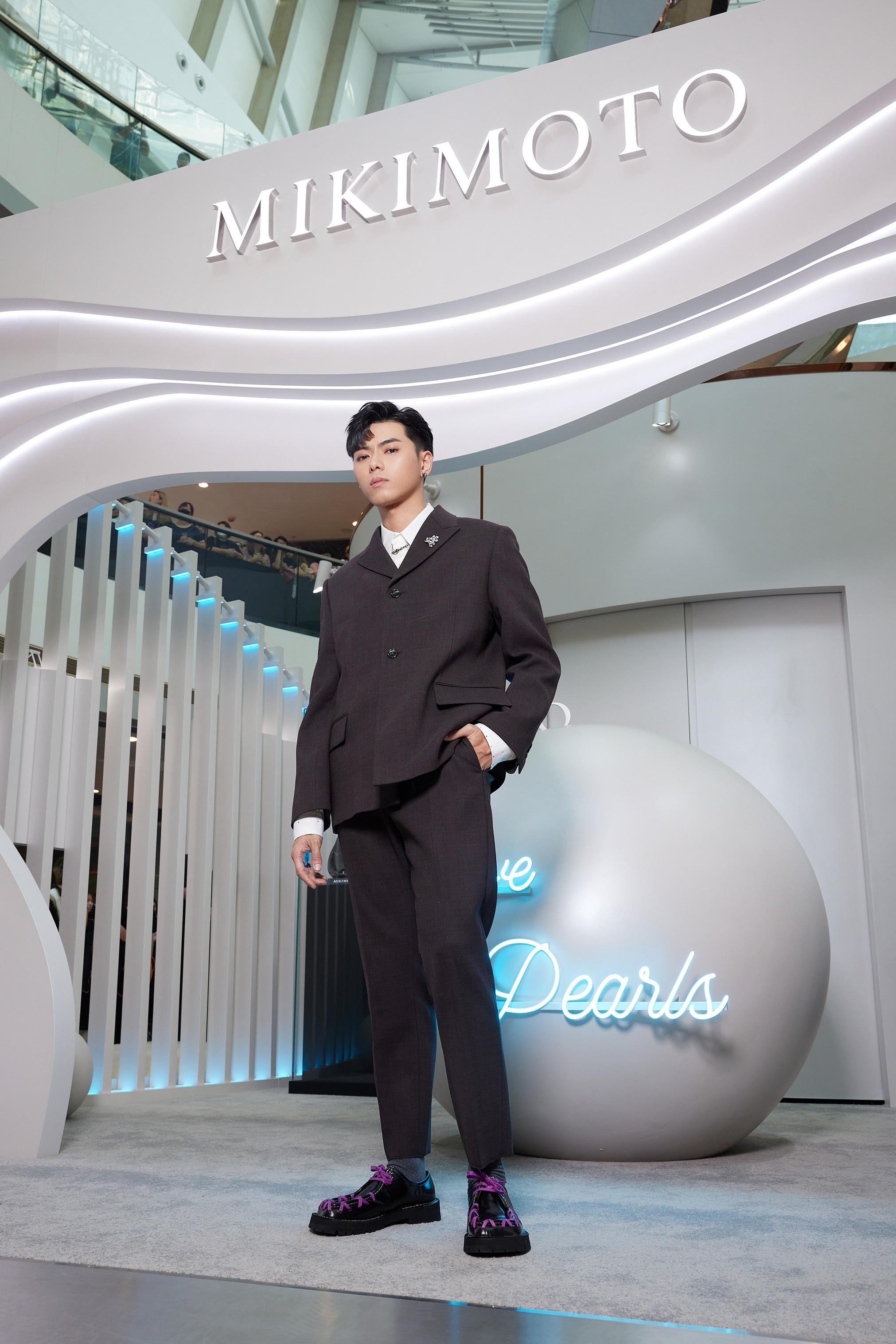 193出席MIKIMOTO ifc mall 130周年期間限定店《A LOVE LETTER TO THE SEA.》開幕。