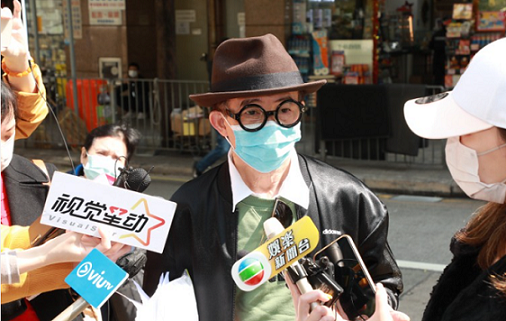 梅艷芳胞兄梅啟明早前因在任職的餐廳跌倒而入院留醫,如今參加中年好聲音2。