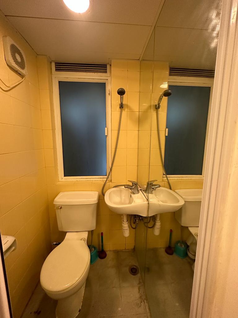 工人套房浴室。(代理提供)