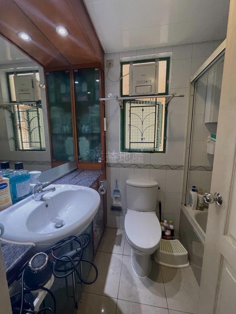 明廁浴室。(代理提供)