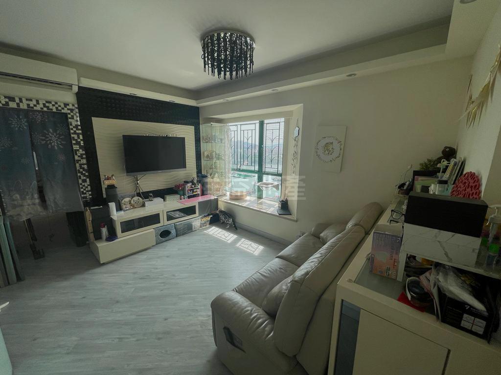 大廳間隔闊落四正。(代理提供)