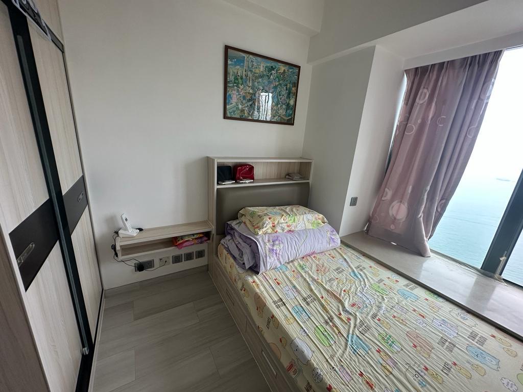 睡房收納空間極多,兼享有全海景觀。(代理提供)