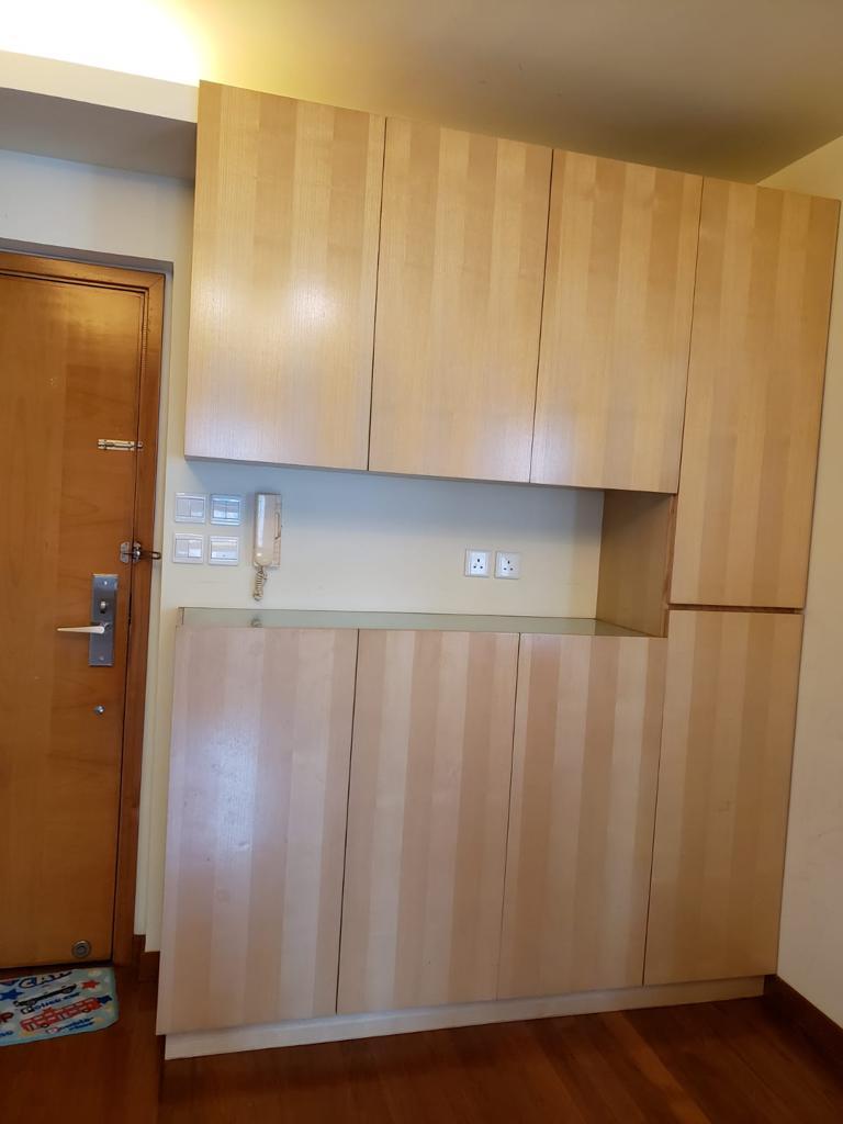 單位設有不少儲物櫃,收納空充裕。(代理提供)