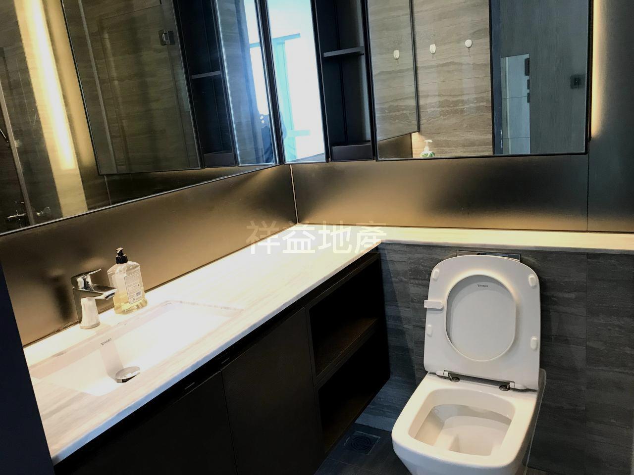 浴室屬原裝發展商裝修。(代理提供)