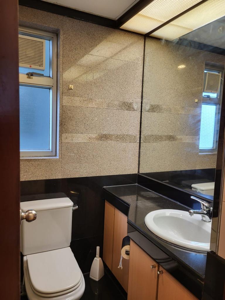 浴室裝修新淨,十分企理。(代理提供)