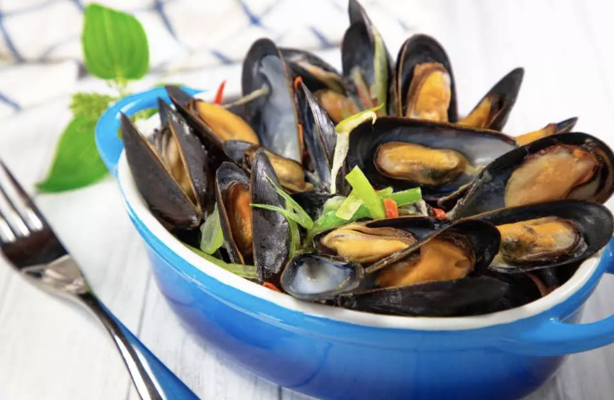 白酒煮藍青口(自助晚餐)