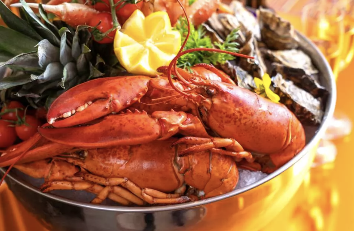 週末海鮮自助晚餐。