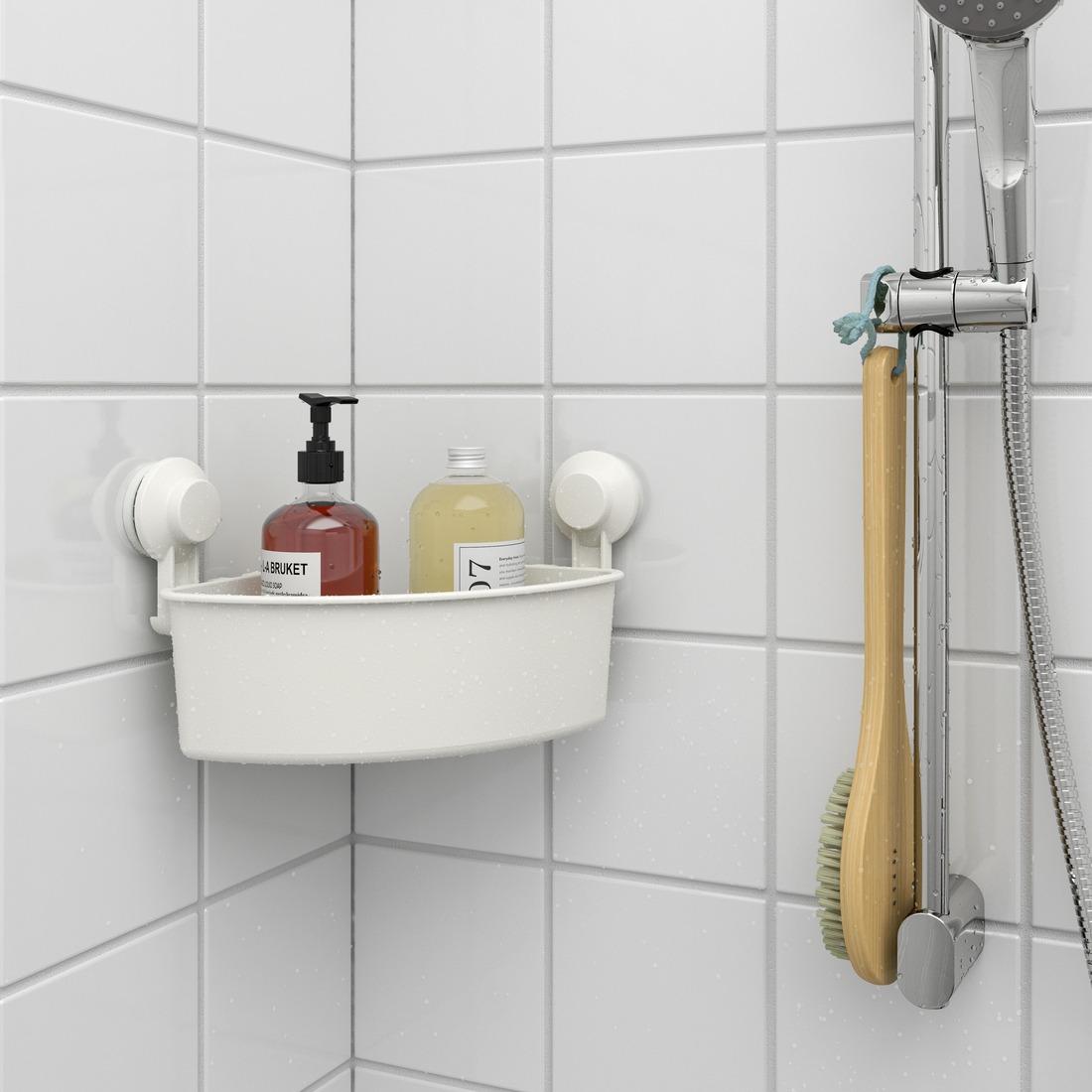 TISKEN 角位層架組合連吸盤($44.9):吸盤不易脫落,不需在牆上鑽孔就可固定在玻璃或磁磚等浴室牆面上,方便拿取物品。