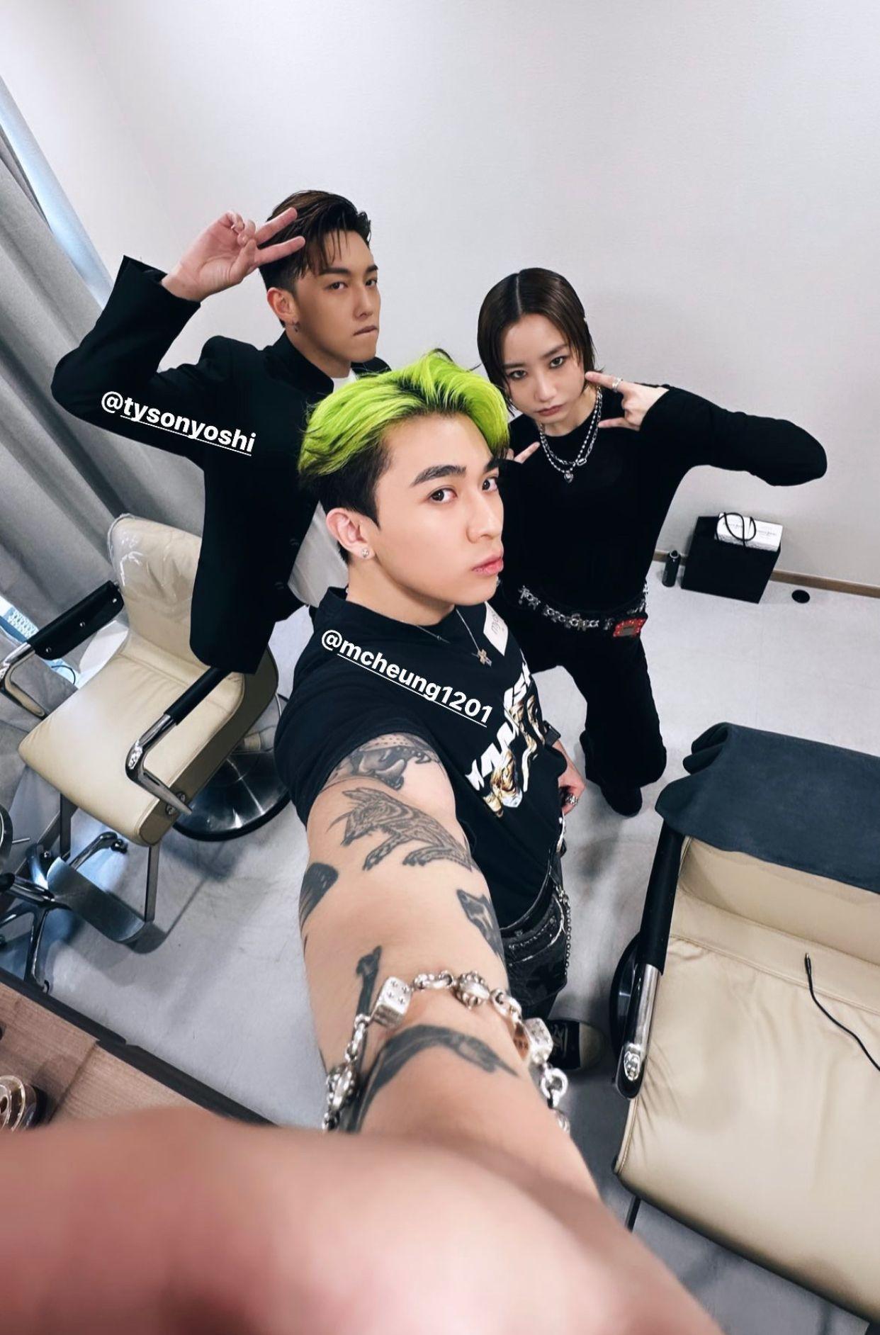 Gigi張蔓姿貼三人合照,她專登把兩人撈亂互Tag。